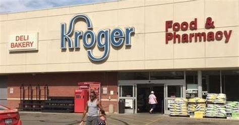 Kroger florence ky - Feb 21, 2024 · Kroger at 9950 Berberich Dr, Florence, KY 41042: store location, business hours, driving direction, map, phone number and other services. Shopping; Banks; Outlets; ... 9950 Berberich Dr Florence, Kentucky 41042 (859) 372-3460. Get Directions > 4.4 based on 311 votes. Hours. Mon: 07:00 am - 07:00 pm; Tue: …